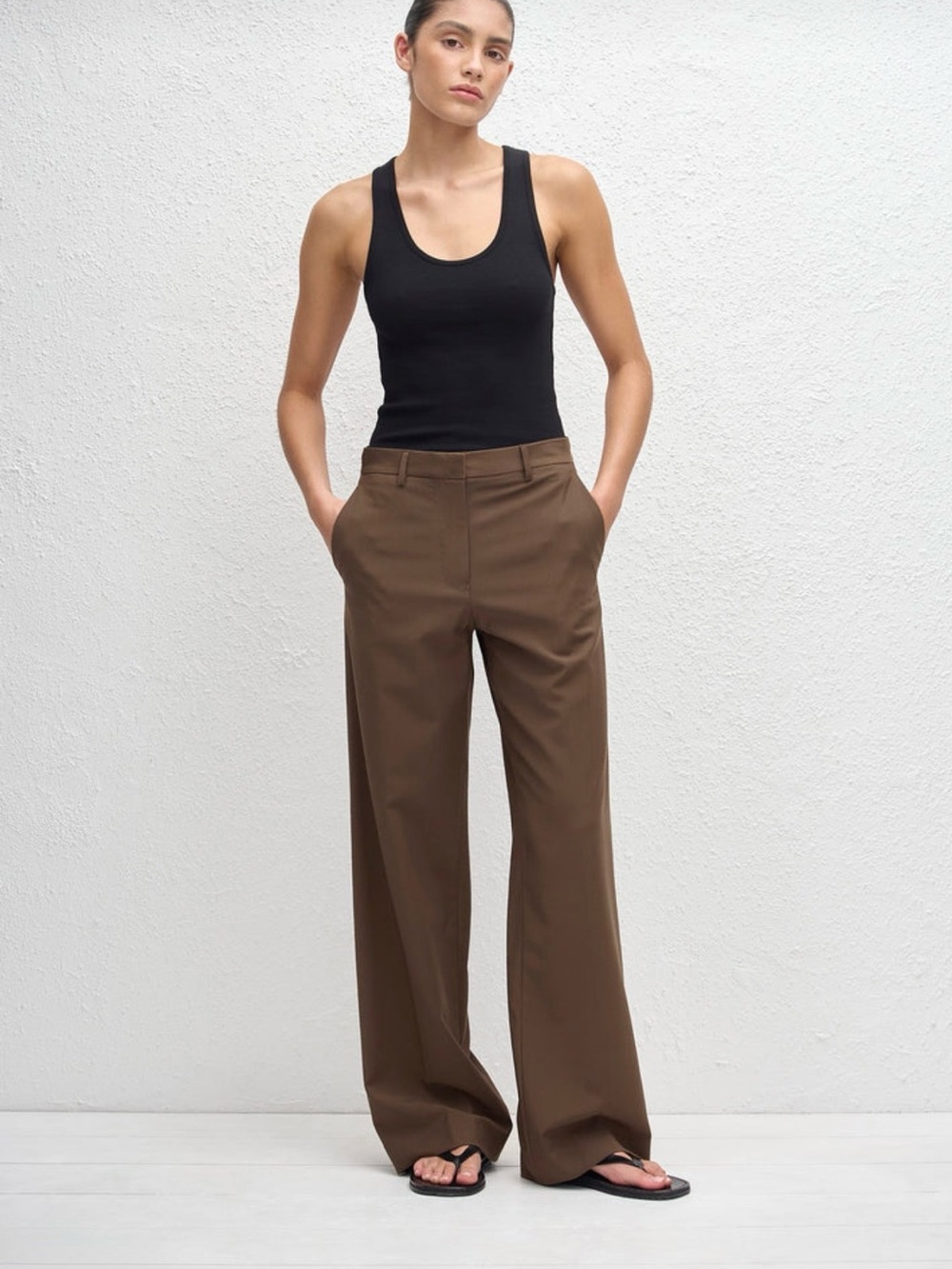 Matteau Relaxed Tailored Trousers Coffee